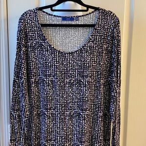 Apt 9 women’s long sleeve crew neck shirt